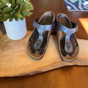 Birkenstock preloved SZ 36 Women sandals with‎ toe separator